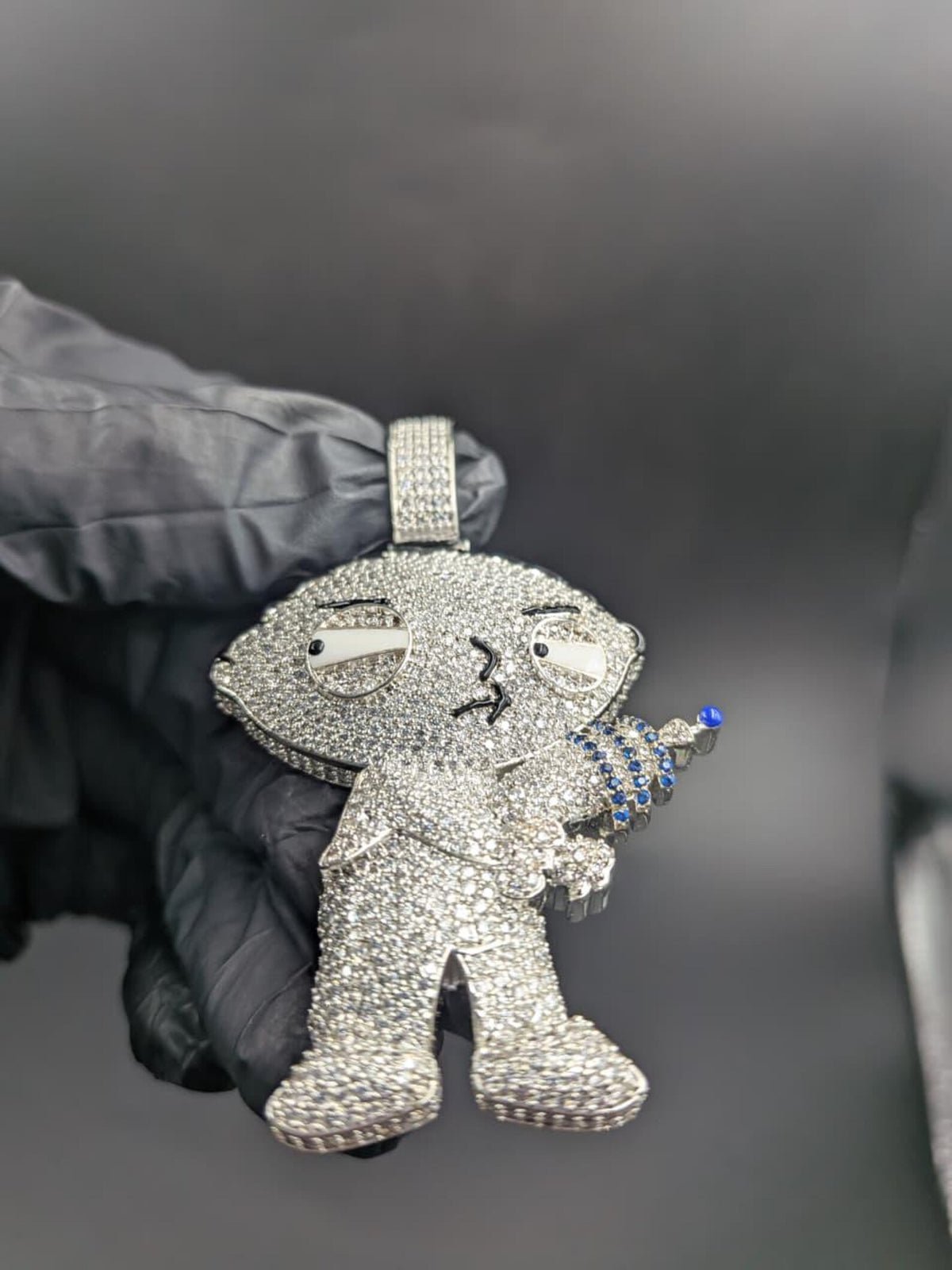 Iced out street style cartoon silver pendant